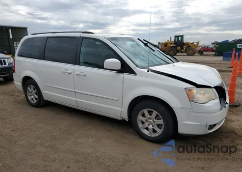 2008 Chrysler Town & Country Touring из США, поврежденный, VIN 2A8HR54P38R671539